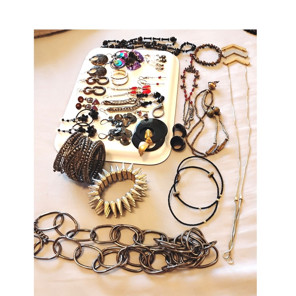 ▪️Vampy Grunge Whimsy goth jewelry Bundle Lot Halloween Festival Dark Academia - Picture 2 of 14